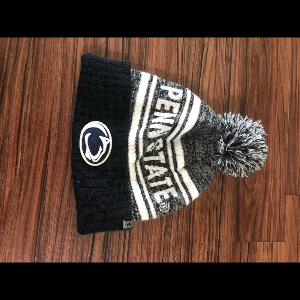 Women’s Penn State Beanies